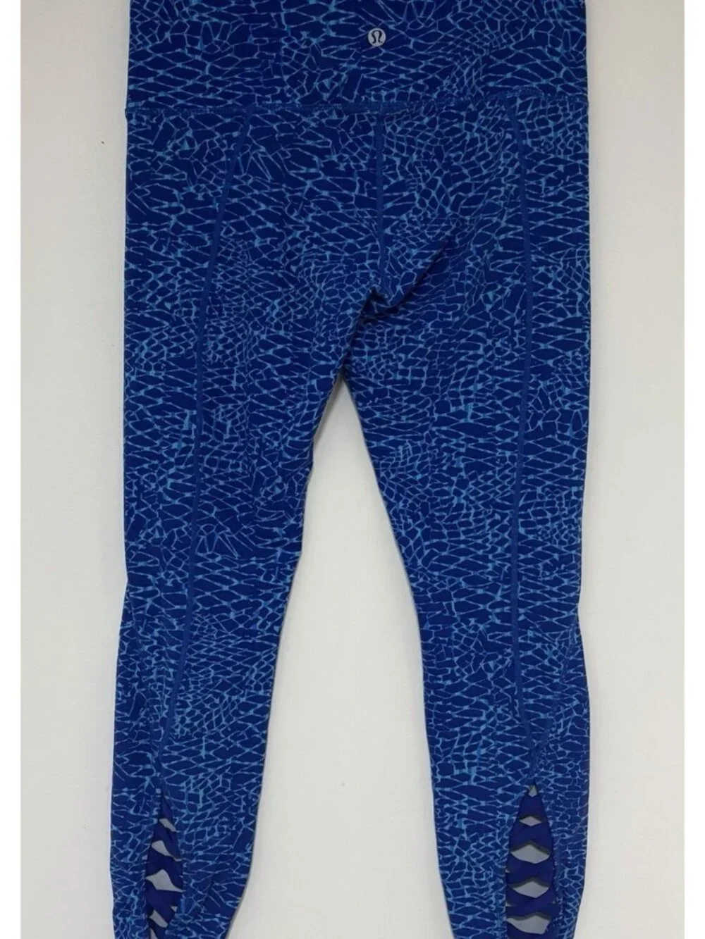 Lululemon Women's Size 8 Blue Med-Rise Lace Calf Leggings Yoga Pants